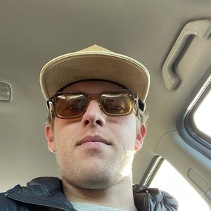 Meet your Posher, Tristen